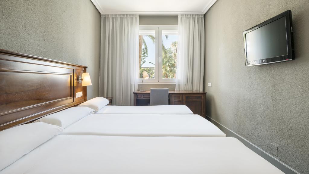 Hotel Ilunion Las Lomas Mérida Chambre photo