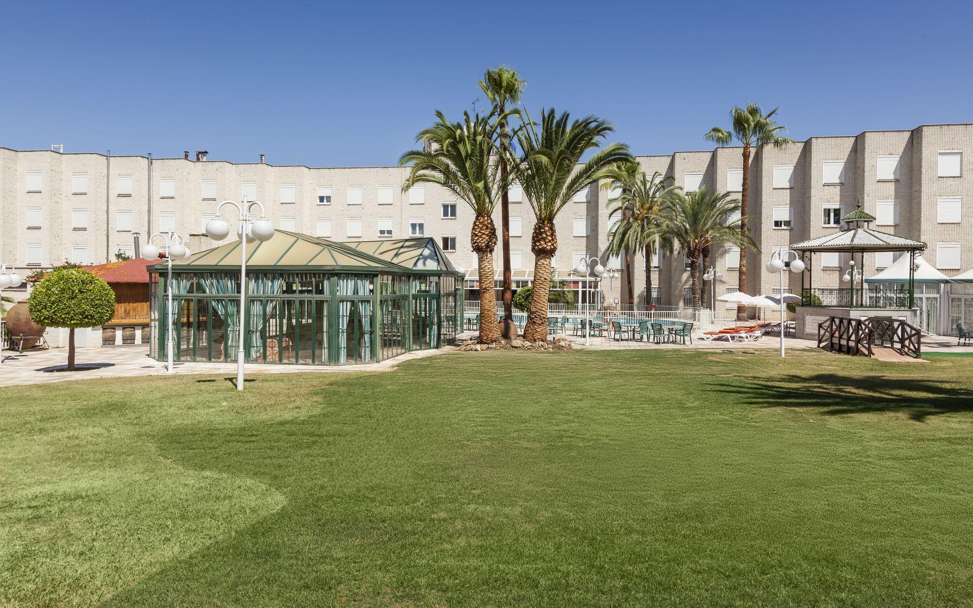 Hotel Ilunion Las Lomas Mérida Extérieur photo