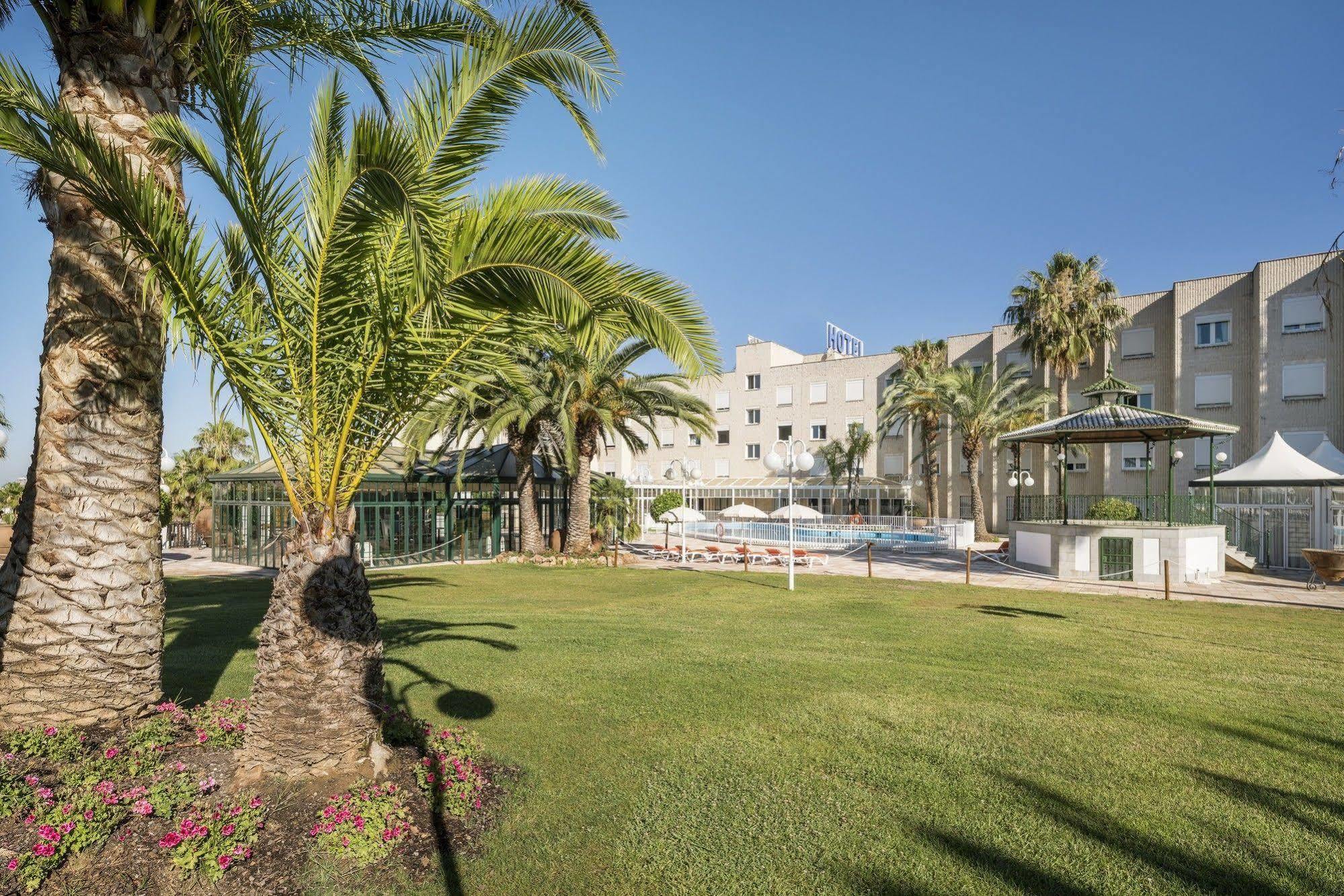 Hotel Ilunion Las Lomas Mérida Extérieur photo